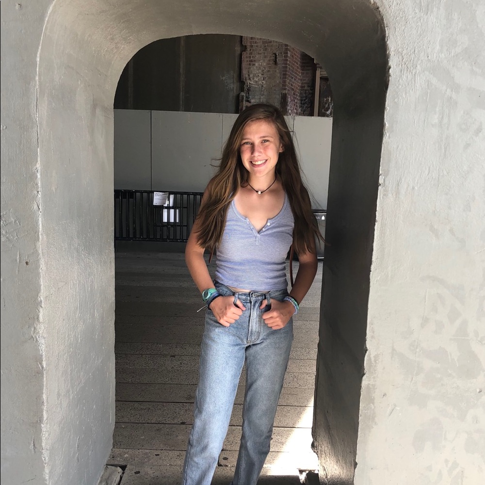 Meet your Posher, Amelia